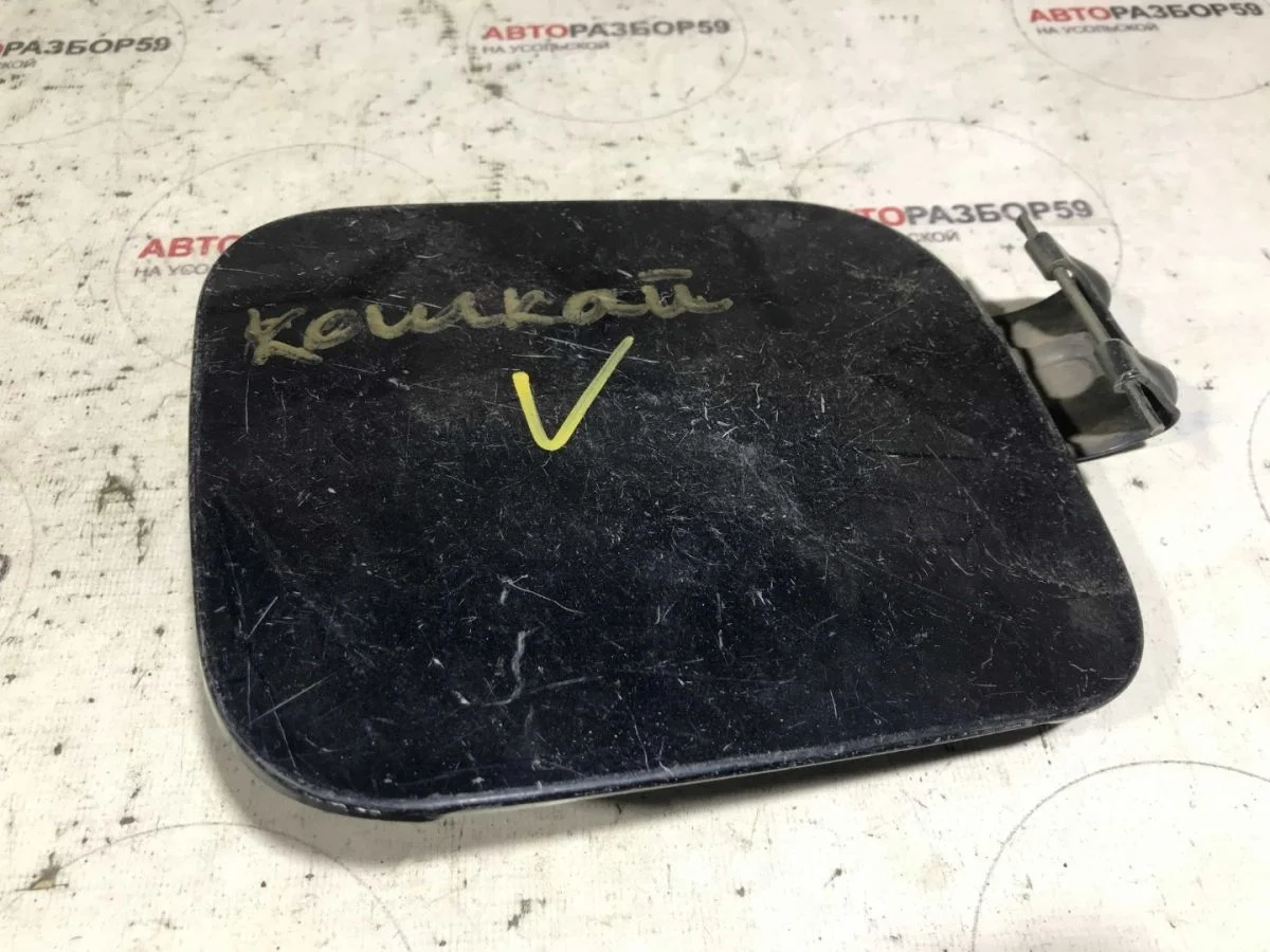 Лючок бензобака Nissan Qashqai I (2006—2010)