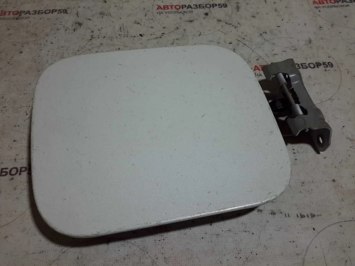 Лючок бензобака Nissan Qashqai I (2006—2010)