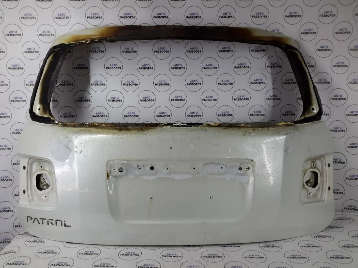 Дверь багажника Nissan Patrol Y62 (2010—2014)