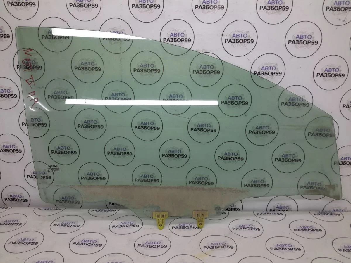 Стекло переднее правое Nissan Note E11 рестайлинг (2008—2013)