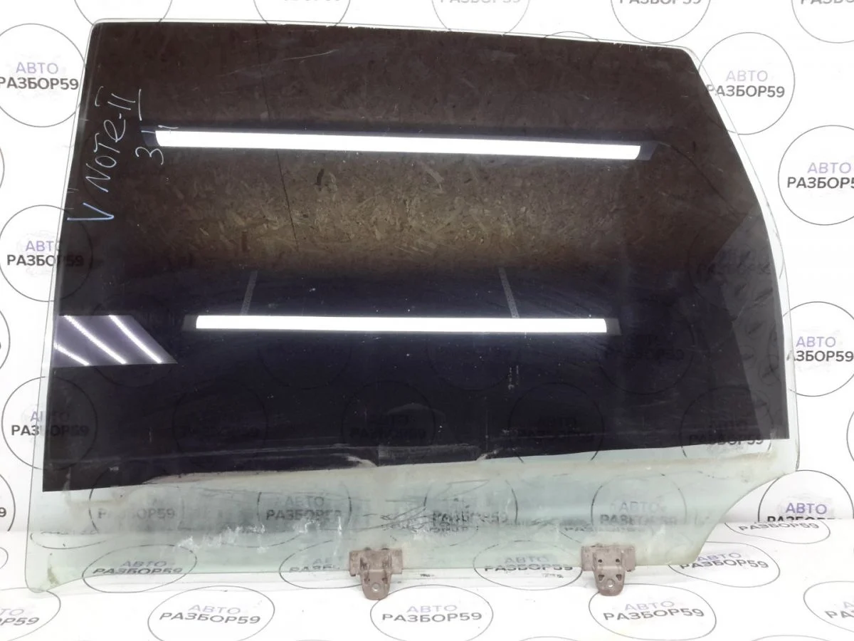 Стекло заднее левое Nissan Note E11 рестайлинг (2008—2013)