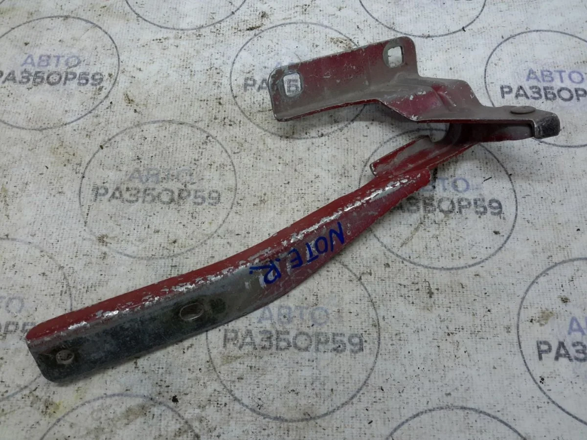 Петля капота Nissan Note E11 рестайлинг (2008—2013)