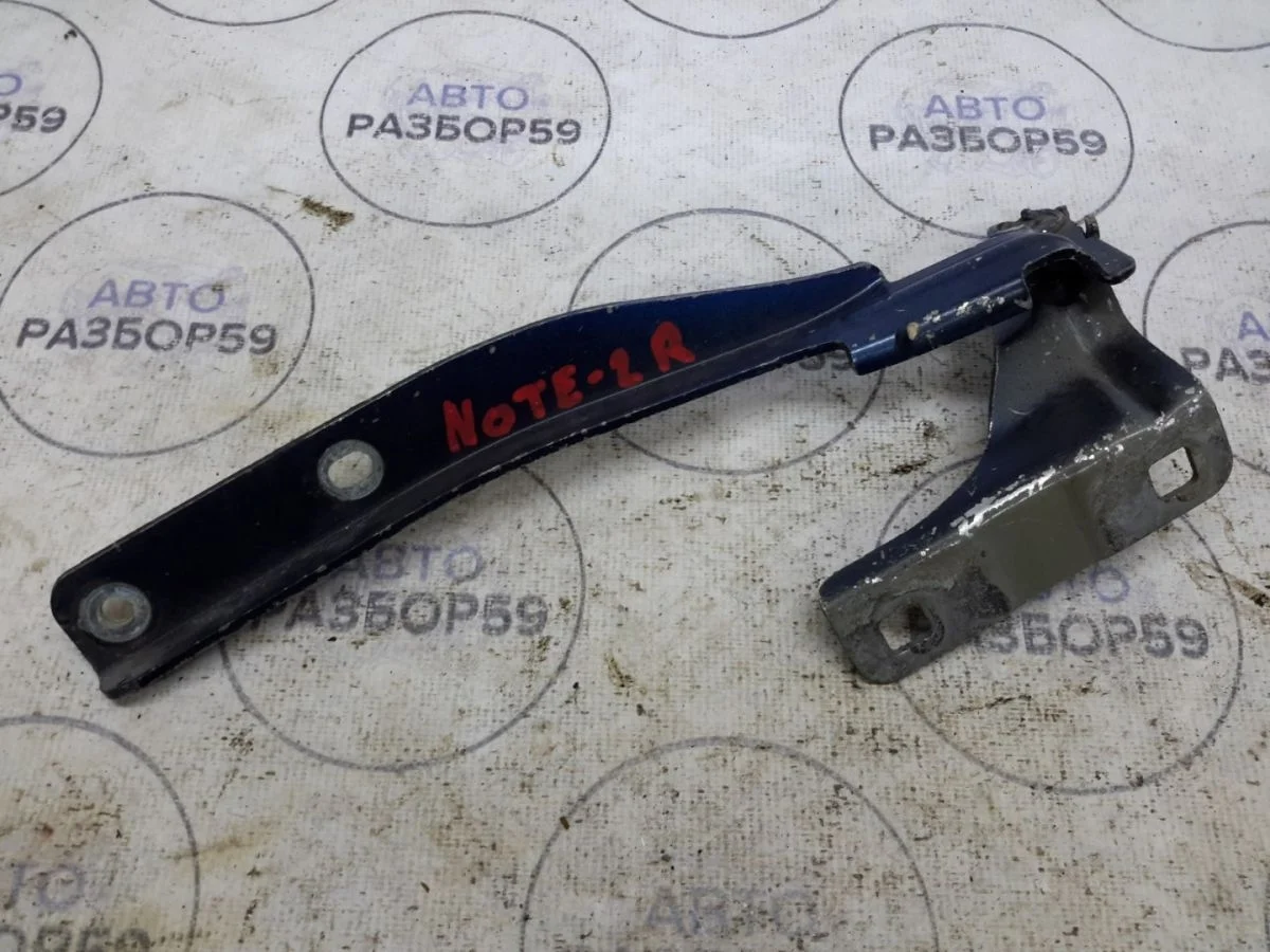 Петля капота Nissan Note E11 рестайлинг (2008—2013)