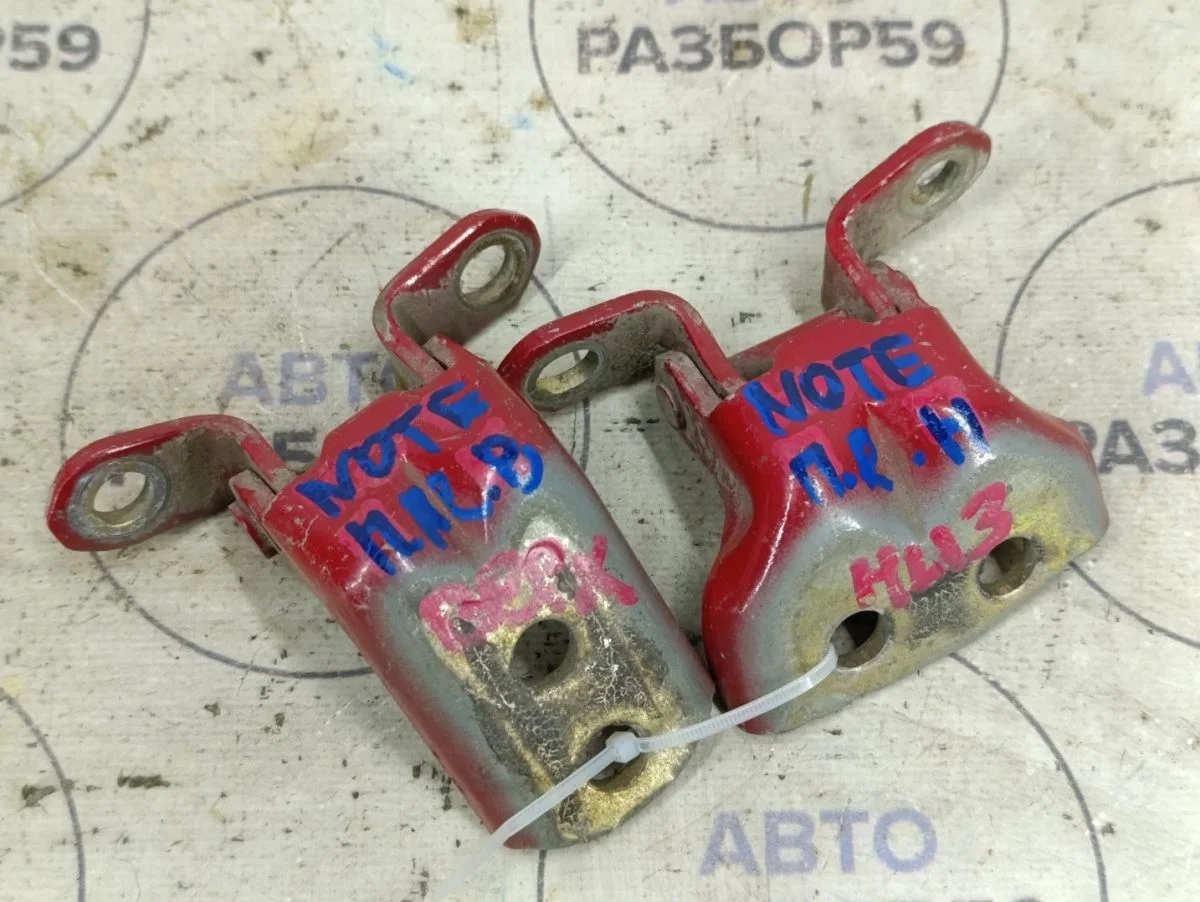 Петля двери Nissan Note E11 рестайлинг (2008—2013)