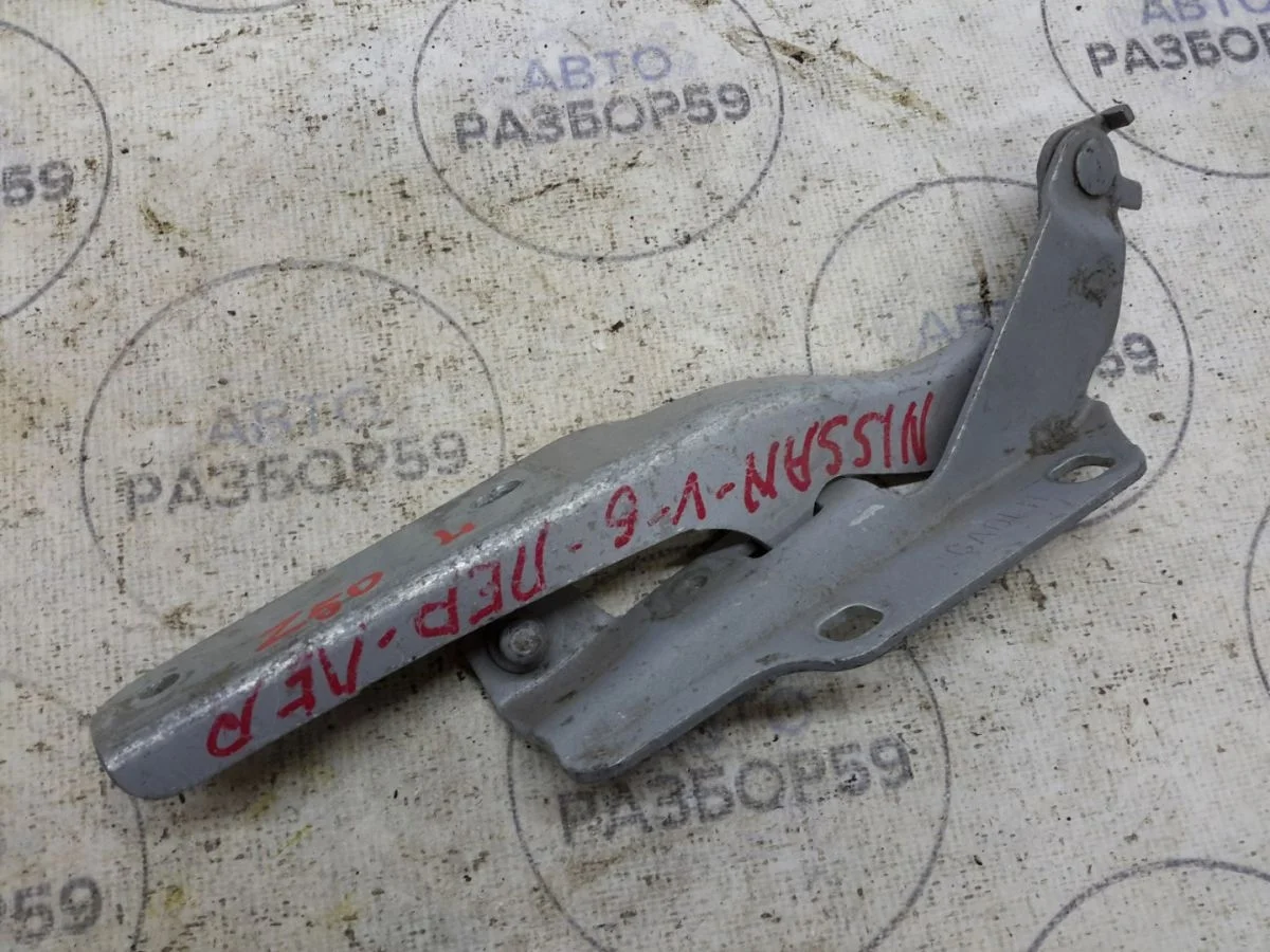 Петля капота Nissan Murano Z50 (2002—2008)