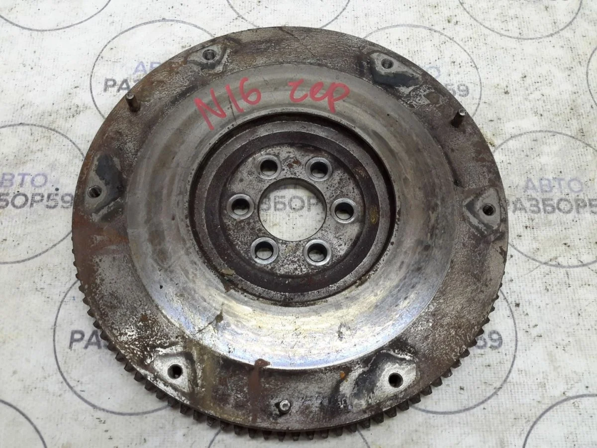 Маховик Nissan Almera N16 (2000—2003)