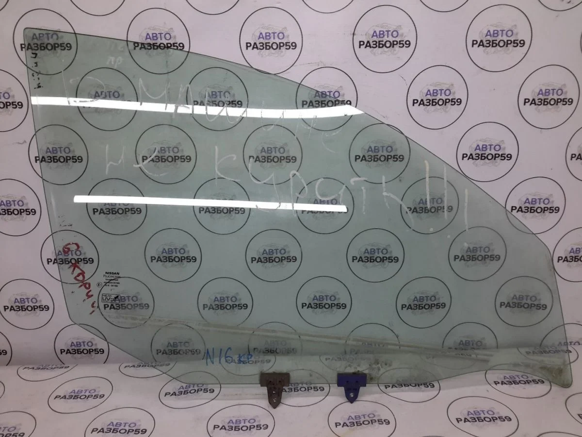 Стекло переднее правое Nissan Almera N16 (2000—2003)