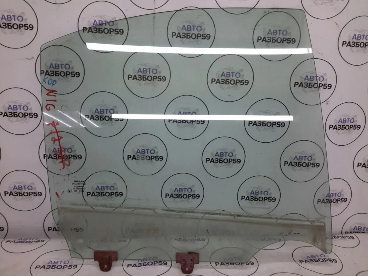 Стекло заднее правое Nissan Almera N16 (2000—2003)