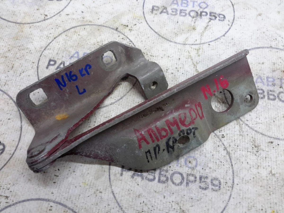 Петля капота Nissan Almera N16 (2000—2003)