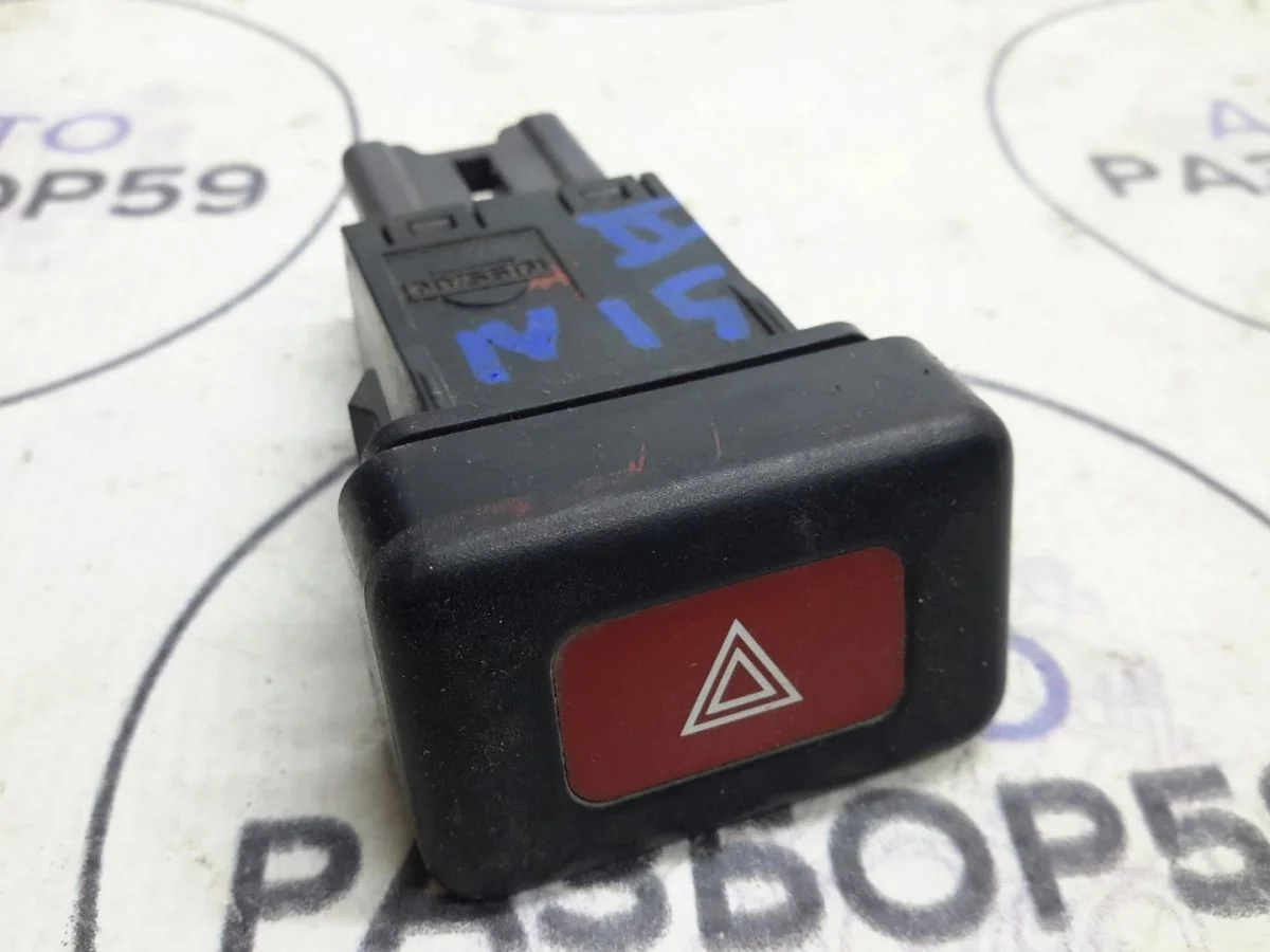 Кнопка аварийной сигнализации Nissan Almera N15 (1995—2000)