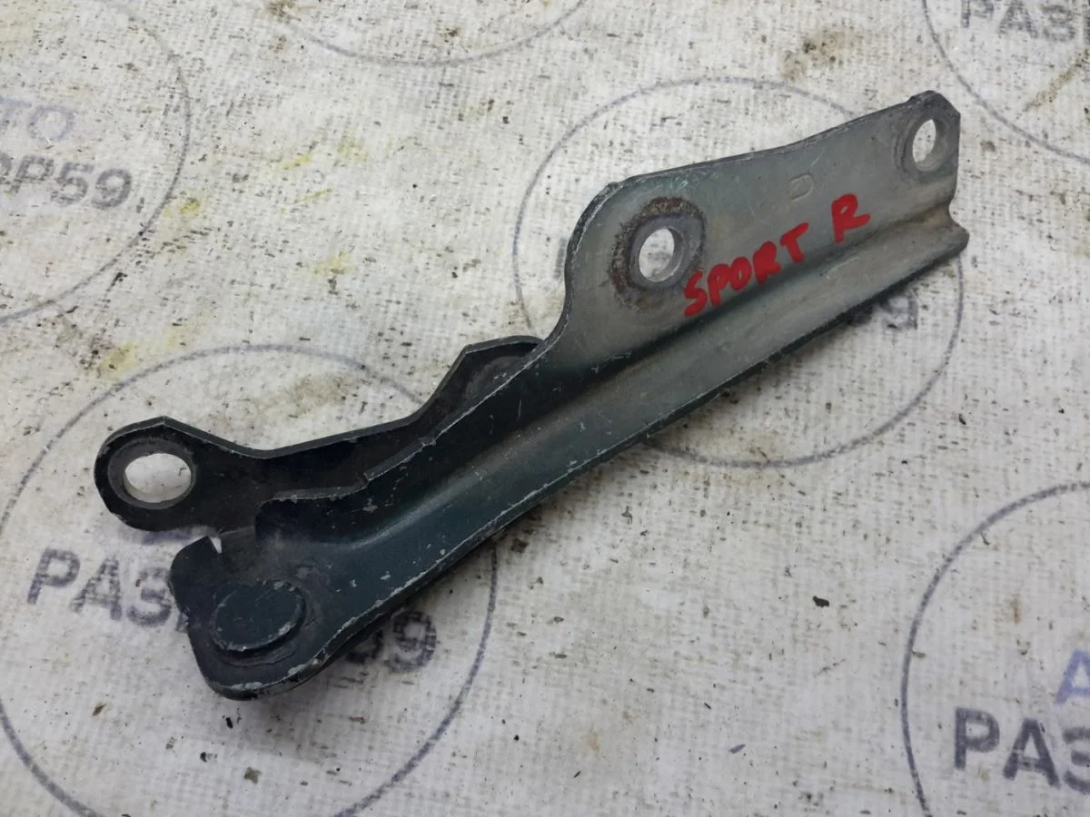 Петля капота Mitsubishi Pajero Sport II (2008—2013)