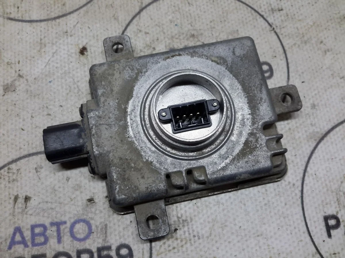 Блок розжига ксенона Mitsubishi Pajero IV (2006—2011)