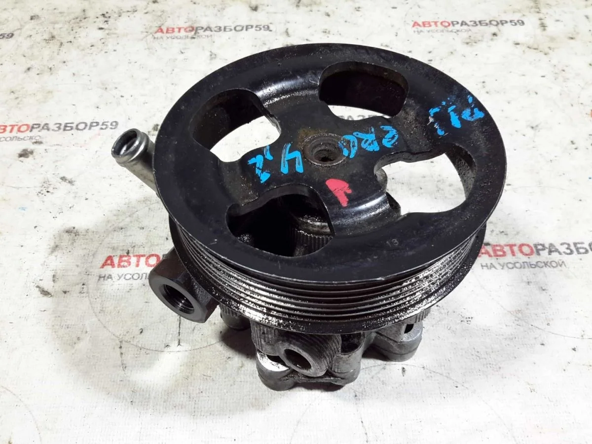 Насос гидроусилителя руля Mitsubishi Pajero IV (2006—2011)