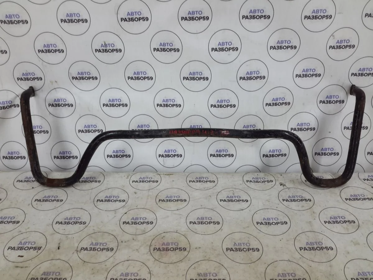 Стабилизатор задний Mitsubishi Pajero IV (2006—2011)