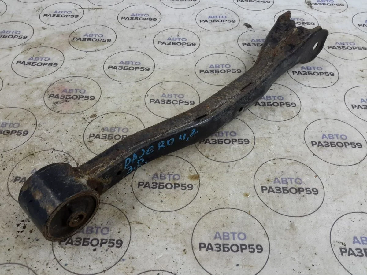 Рычаг задний правый Mitsubishi Pajero IV (2006—2011)