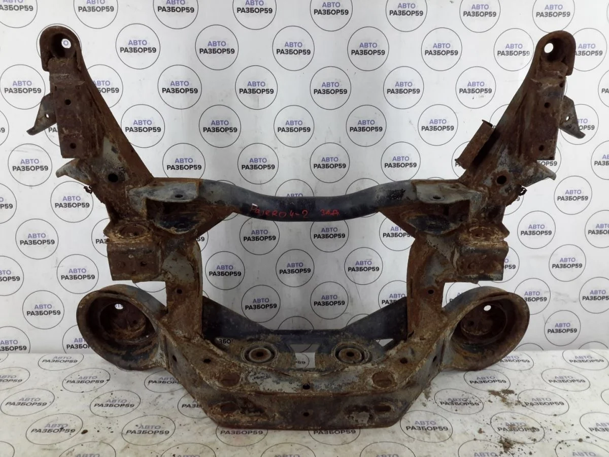 Подрамник задний Mitsubishi Pajero IV (2006—2011)