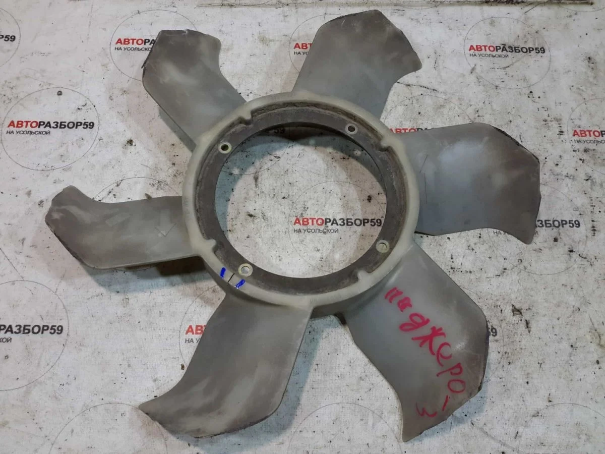 Крыльчатка вентилятора Mitsubishi Pajero III (1999—2003)