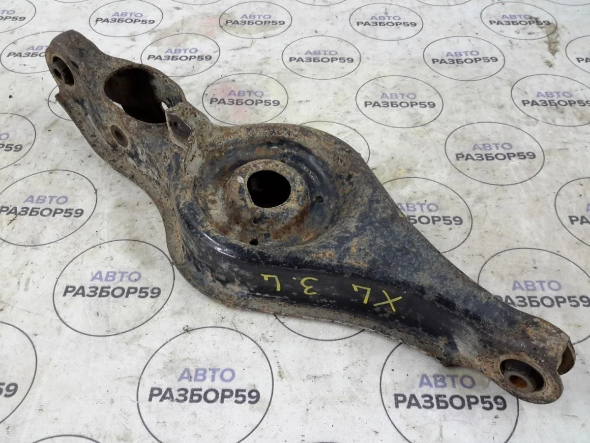 Рычаг задний левый Mitsubishi Outlander II (2005—2009)