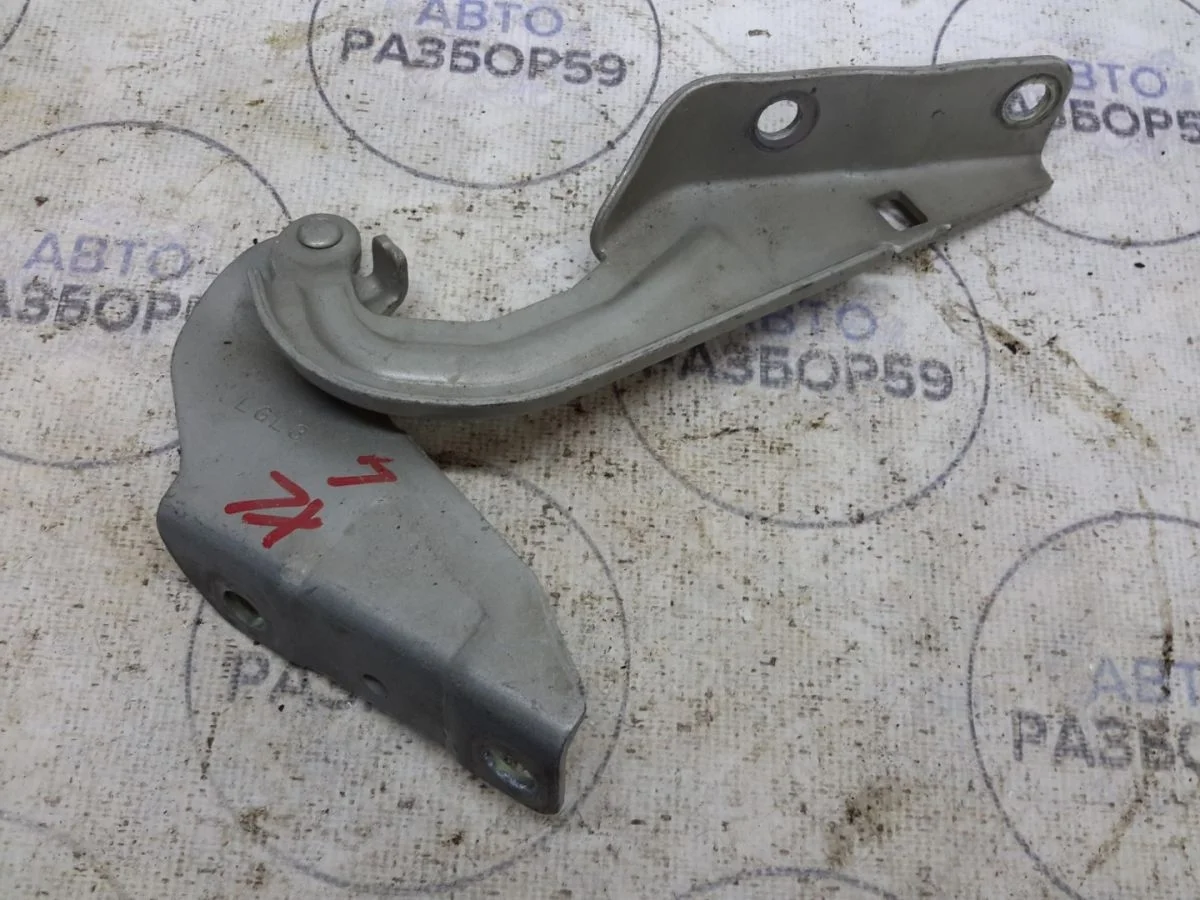 Петля капота Mitsubishi Outlander II (2005—2009)