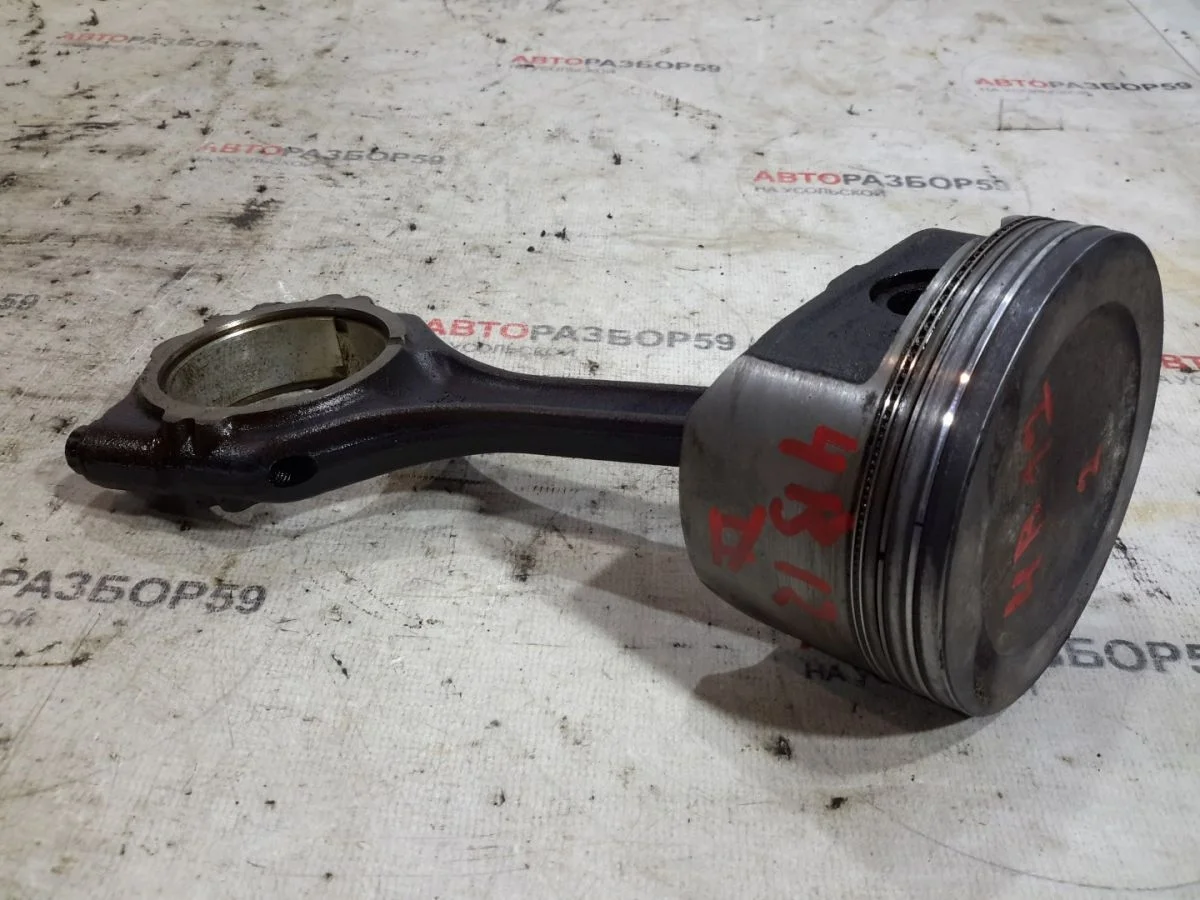 Поршень с шатуном Mitsubishi Outlander II (2005—2009)