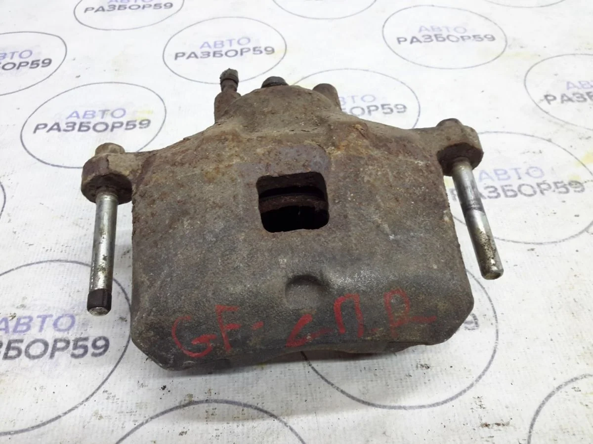 Суппорт передний правый Mitsubishi Outlander III (2012—2015)