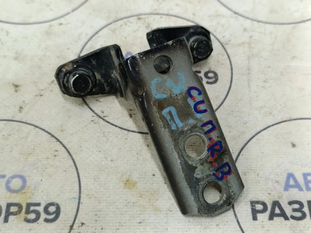 Петля двери Mitsubishi Outlander I (2002—2009)