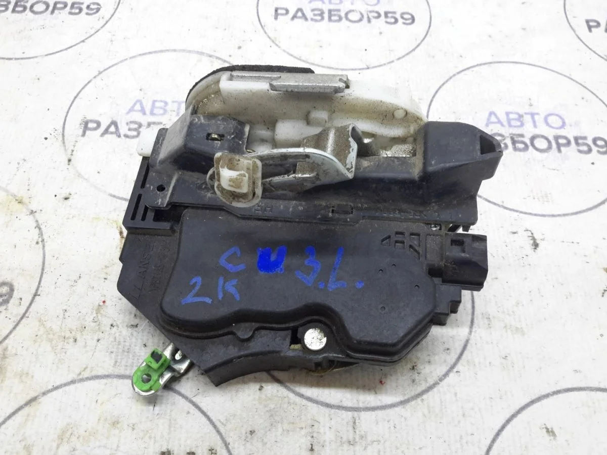 Замок задний левый Mitsubishi Outlander I (2002—2009)