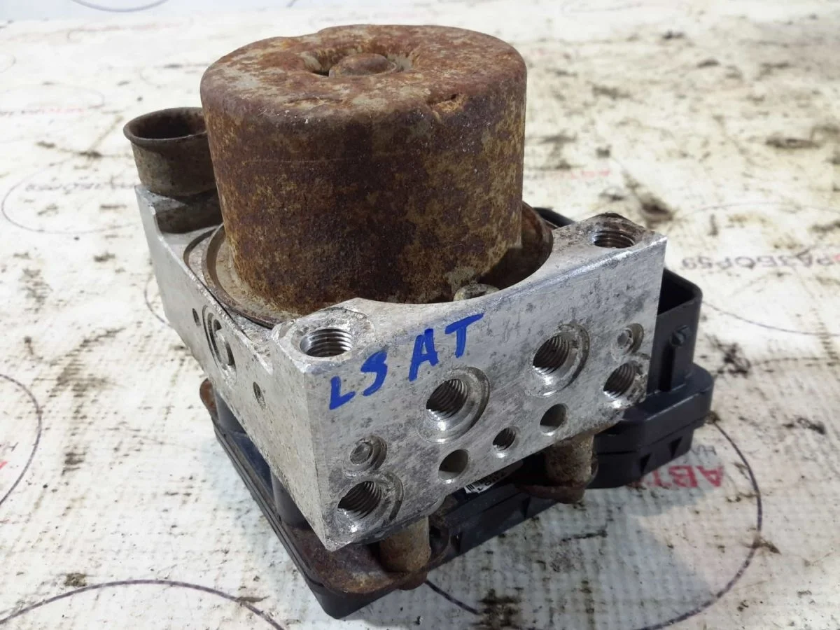 Блок ABS Mitsubishi Lancer IX (2000—2007)