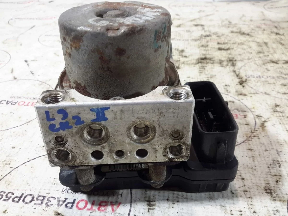 Блок ABS Mitsubishi Lancer IX (2000—2007)