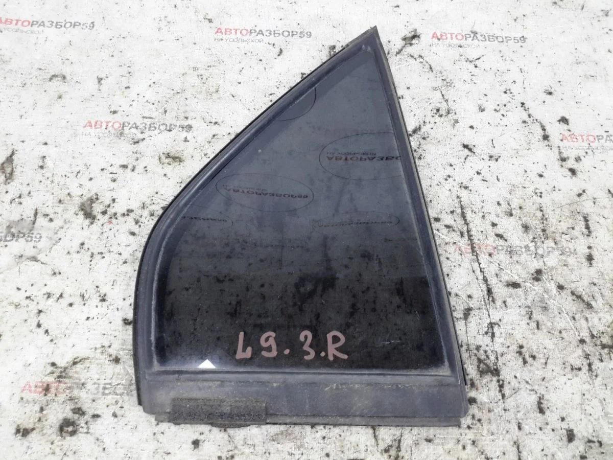 Форточка двери задней правой Mitsubishi Lancer IX (2000—2007)