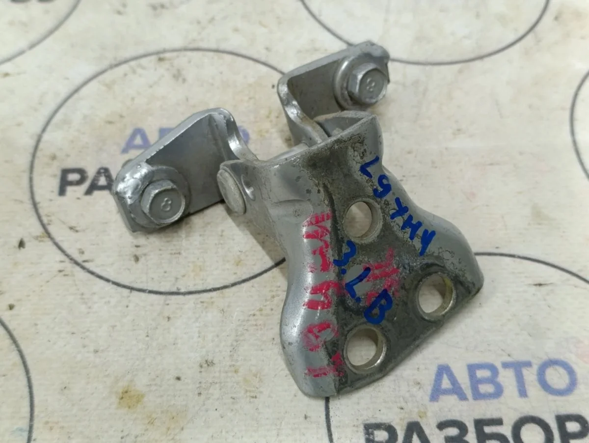 Петля двери Mitsubishi Lancer IX (2000—2007)