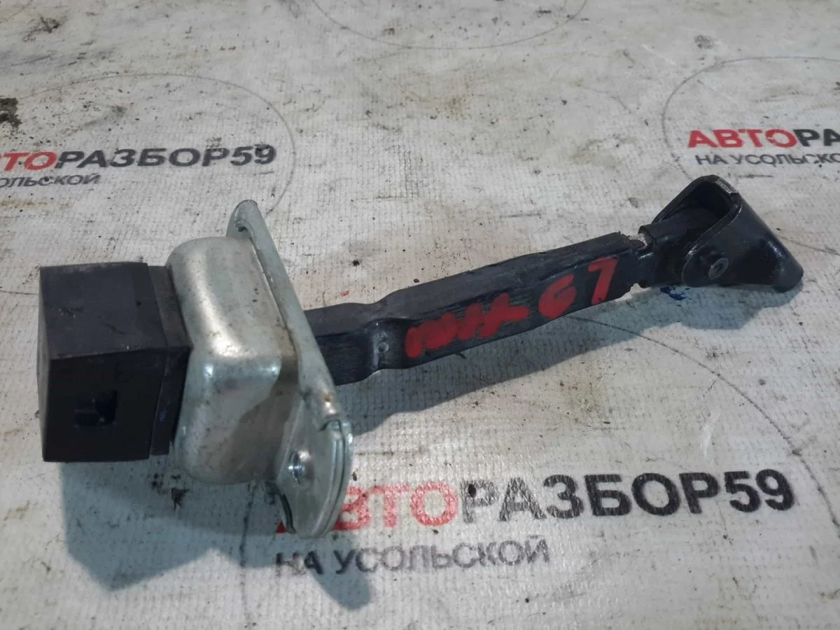 Ограничитель двери Mitsubishi Lancer IX (2000—2007)