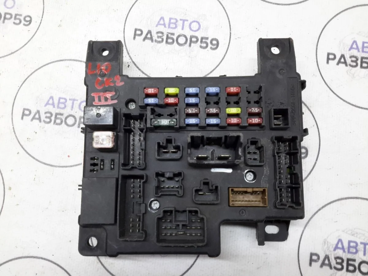 Блок предохранителей Mitsubishi Lancer X (2007—2010)