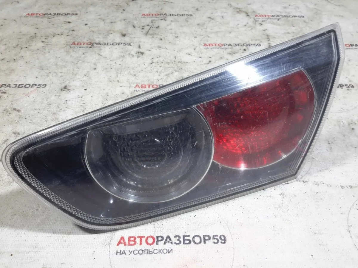 Фонарь правый Mitsubishi Lancer X (2007—2010)