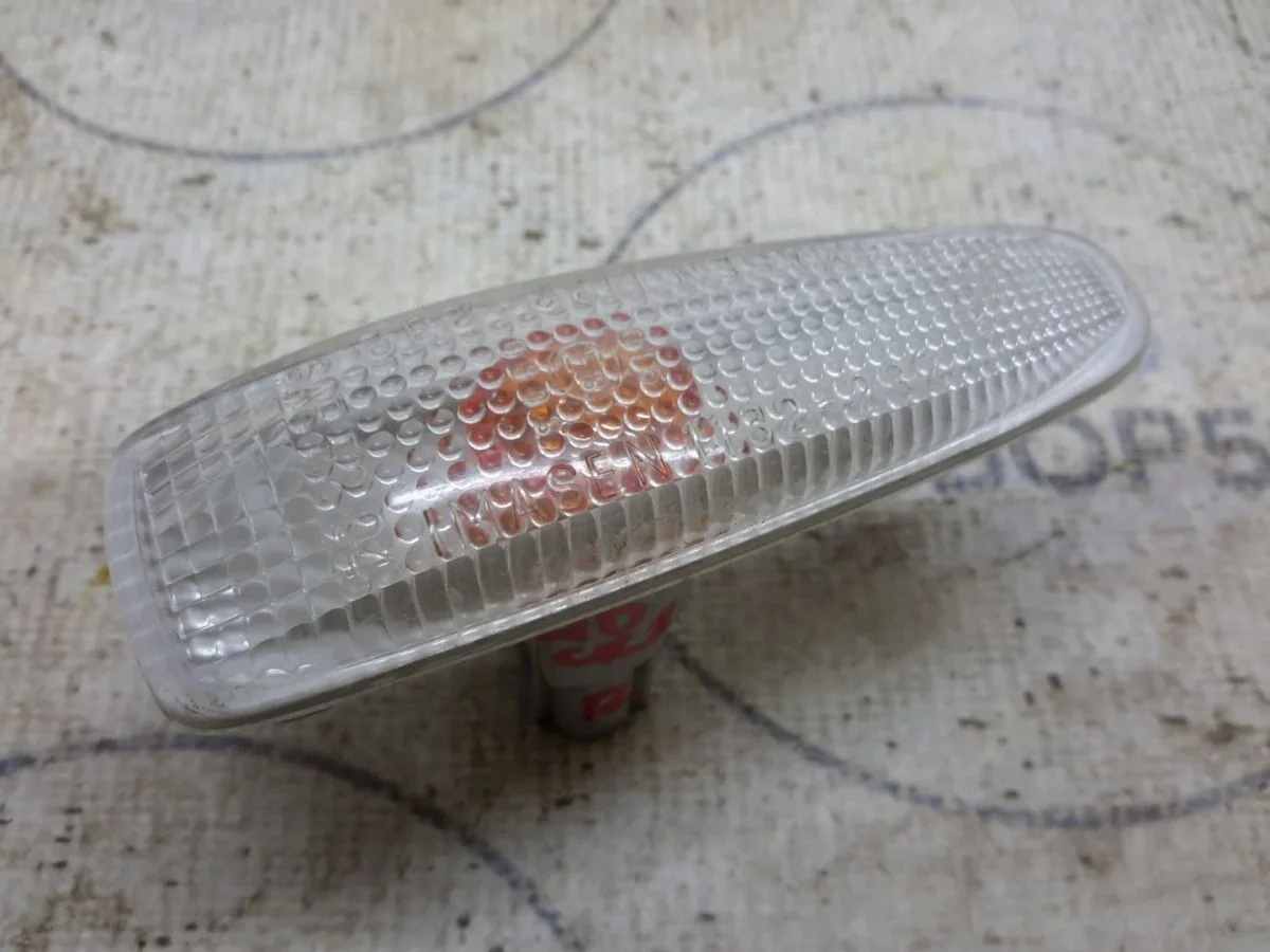 Повторитель в крыло Mitsubishi Lancer X (2007—2010)