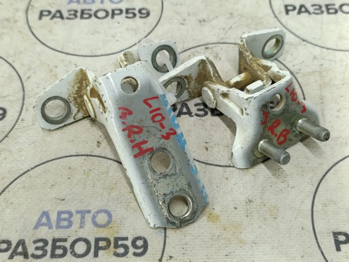 Петля двери Mitsubishi Lancer X (2007—2010)