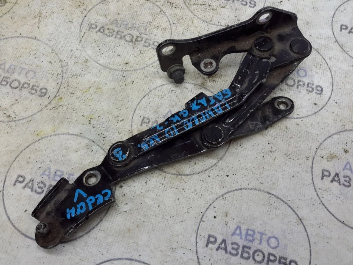 Петля багажника Mitsubishi Lancer X (2007—2010)