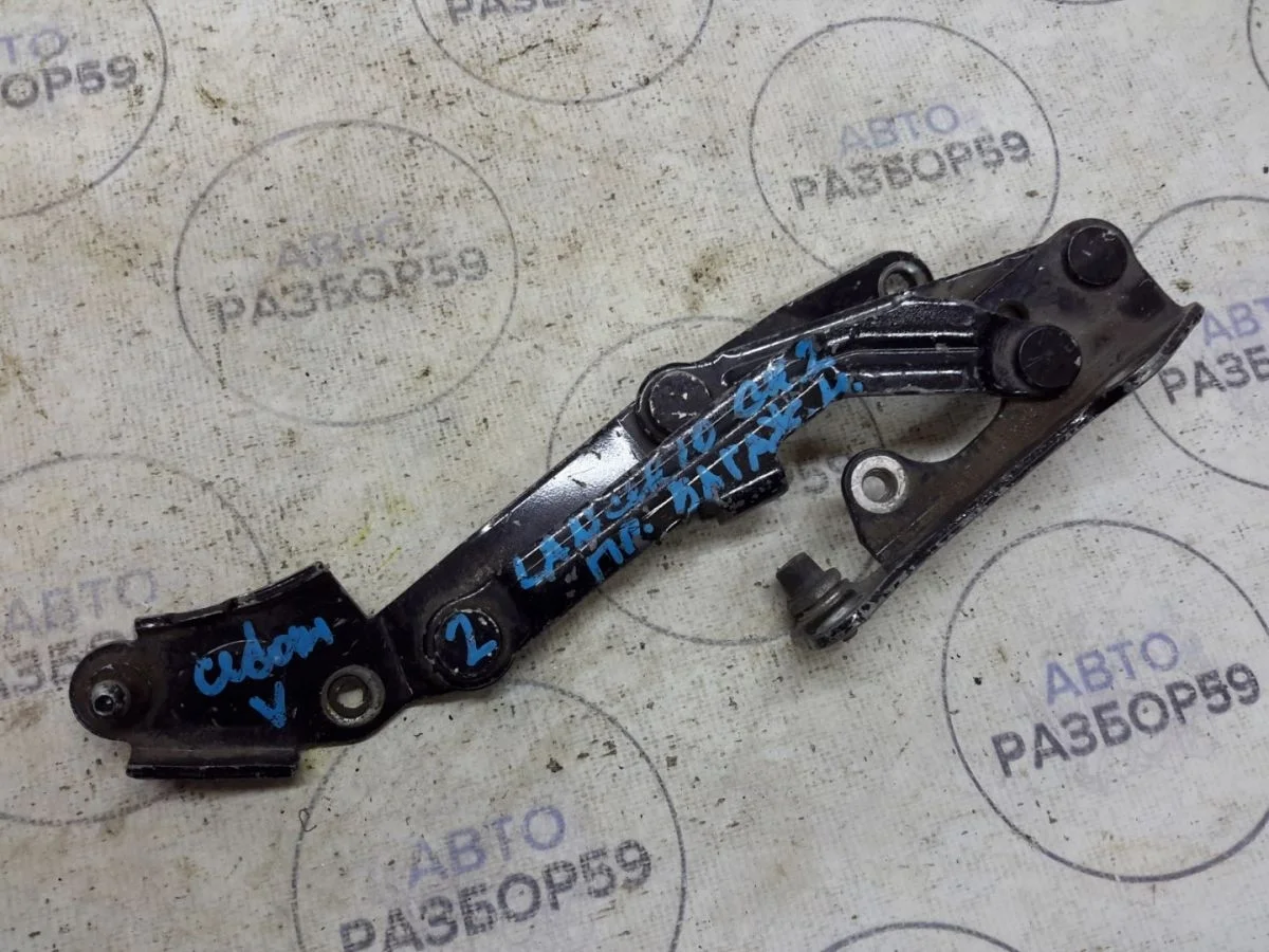 Петля багажника Mitsubishi Lancer X (2007—2010)