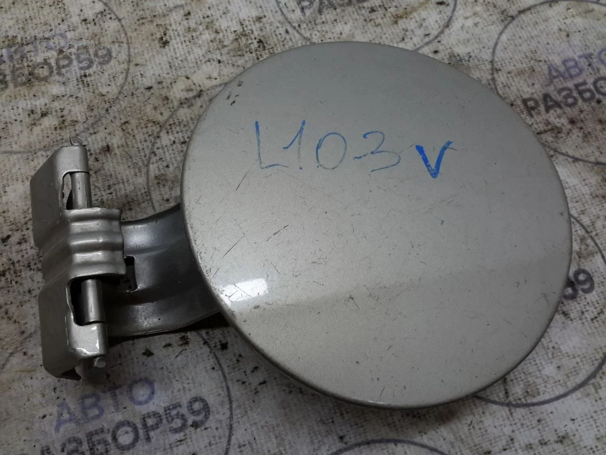 Лючок бензобака Mitsubishi Lancer X (2007—2010)