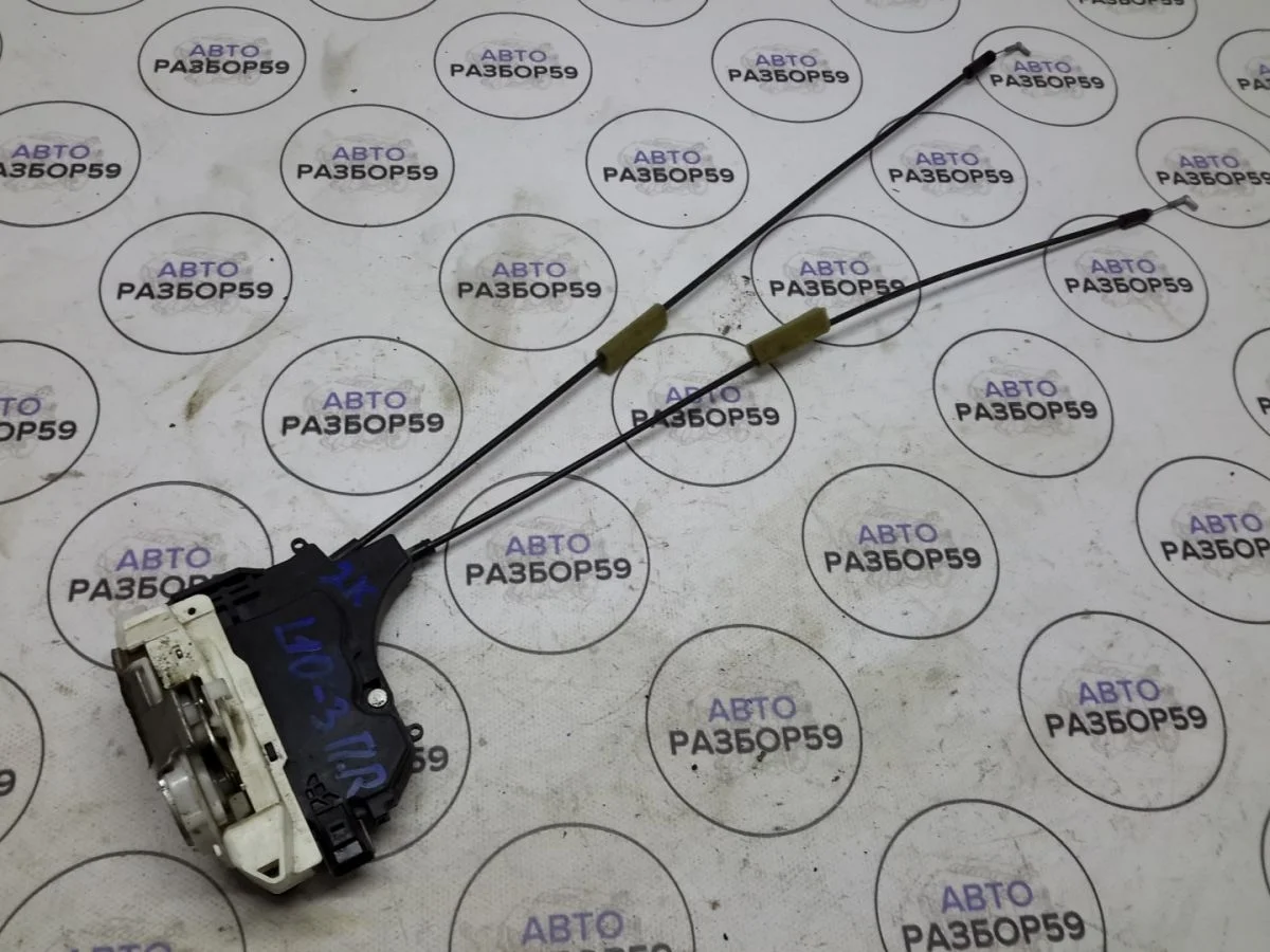 Замок передний правый Mitsubishi Lancer X (2007—2010)