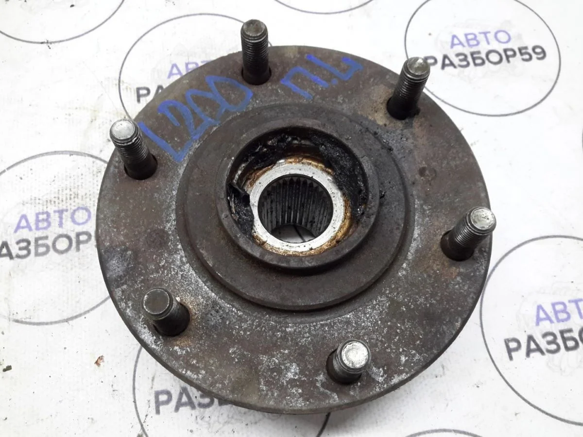 Ступица передняя Mitsubishi L200 IV рестайлинг (2013—2015)