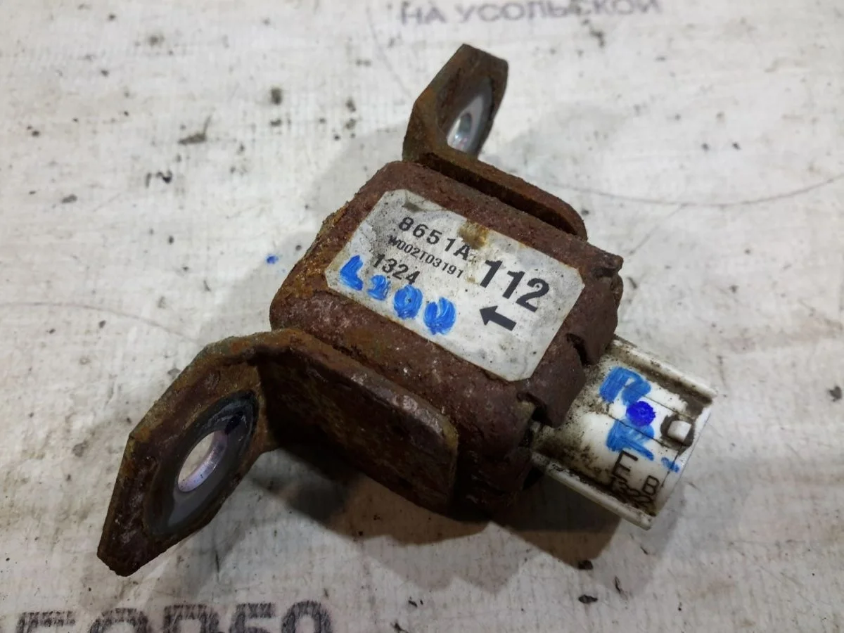 Датчик AIR BAG Mitsubishi L200 IV рестайлинг (2013—2015)