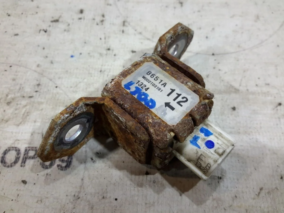 Датчик AIR BAG Mitsubishi L200 IV рестайлинг (2013—2015)