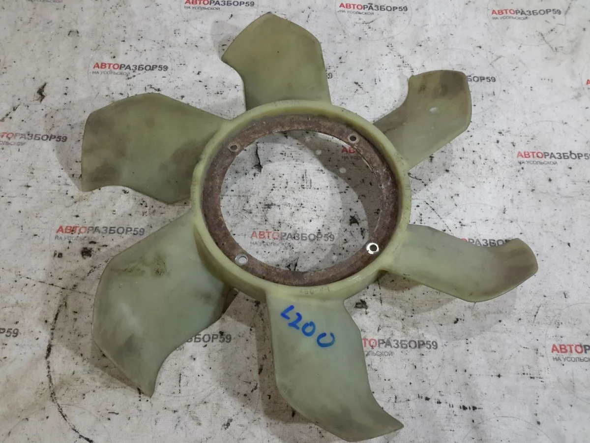 Крыльчатка вентилятора Mitsubishi L200 IV рестайлинг (2013—2015)