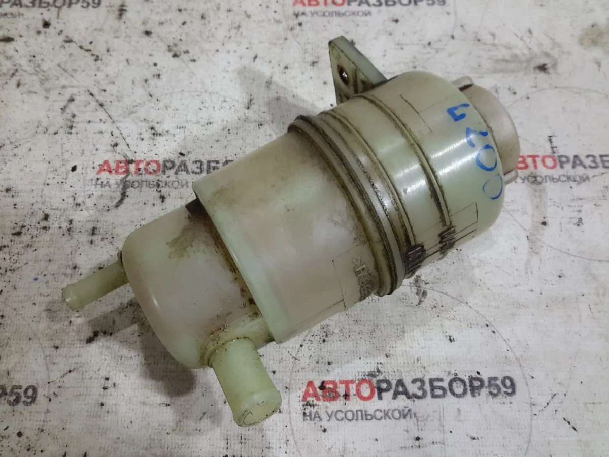 Бачок гидроусилителя Mitsubishi L200 IV рестайлинг (2013—2015)