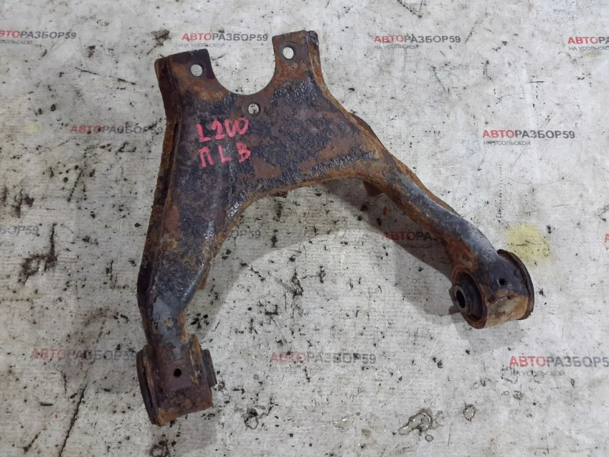 Рычаг передний левый Mitsubishi L200 IV рестайлинг (2013—2015)