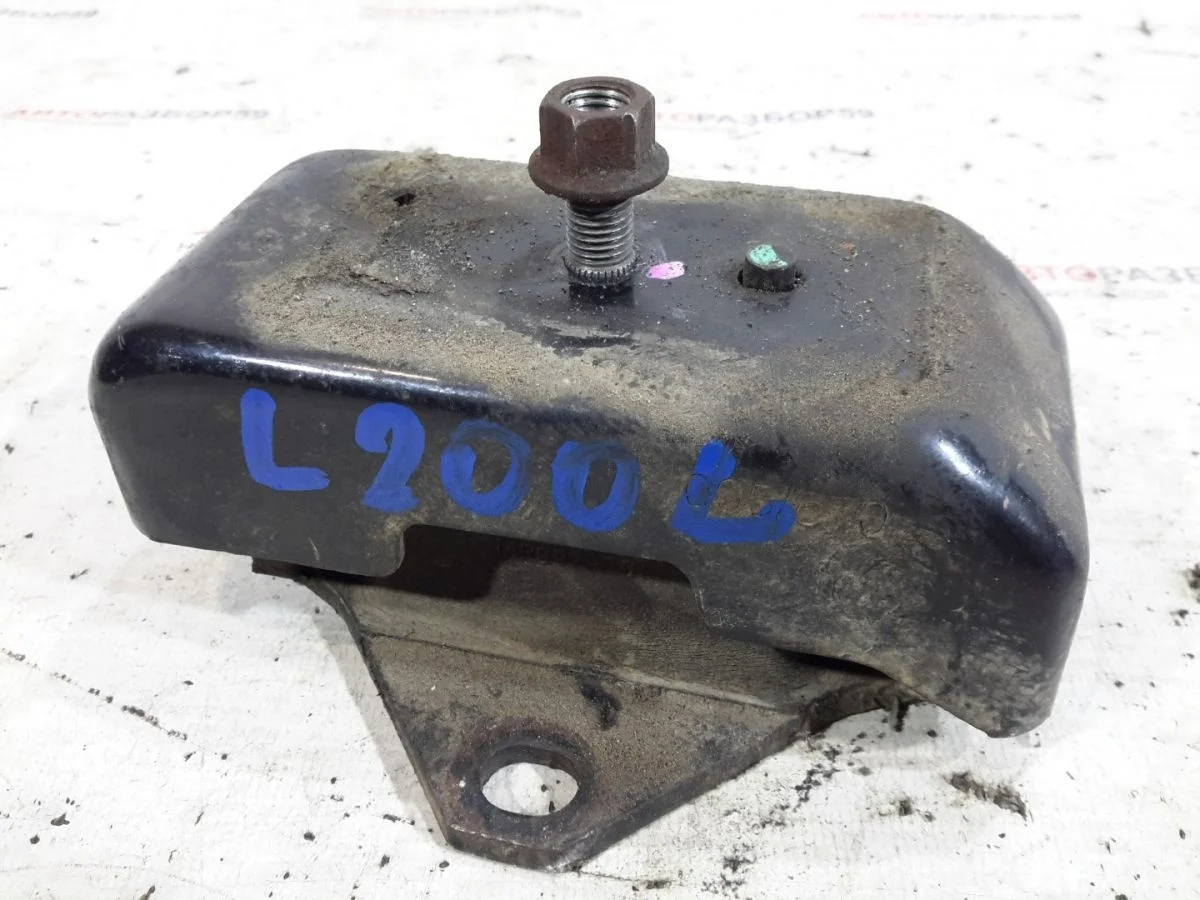 Опора двигателя Mitsubishi L200 IV рестайлинг (2013—2015)