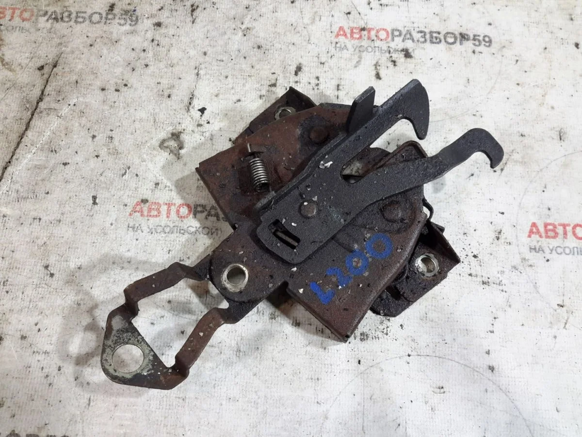 Замок капота Mitsubishi L200 IV рестайлинг (2013—2015)