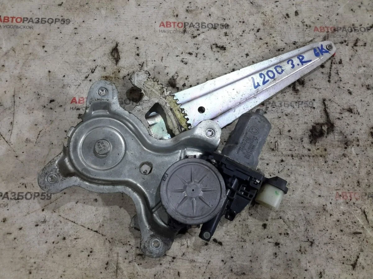 Стеклоподъемник задний правый Mitsubishi L200 IV рестайлинг (2013—2015)