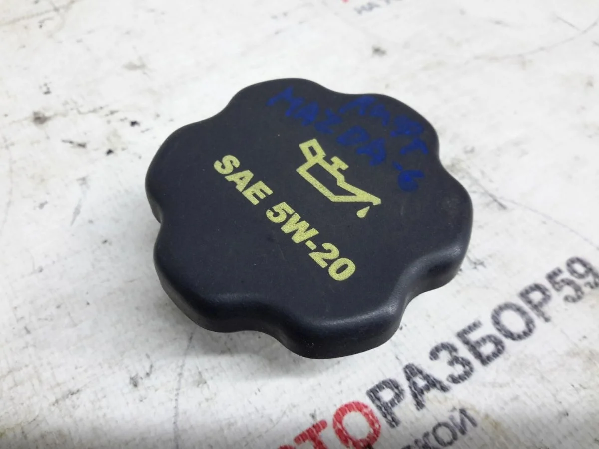 Крышка маслозаливной горловины Mazda 6 GG (2002—2005)